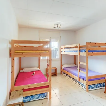 Requesens 27 - Barneda Holiday home *